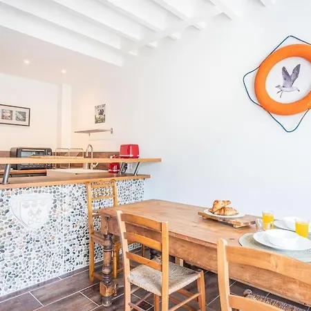 La Bicoque - Maison De Pecheur - Cour Ext Étretat